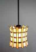2T090 - handcrafted Tiffany stained glass lamp