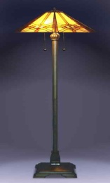 18040/201 - handcrafted Tiffany stained glass lamp