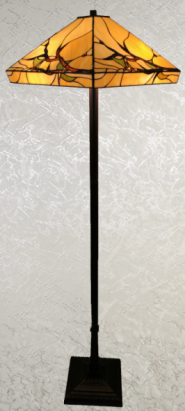 7514 - handcrafted Tiffany stained glass lamp