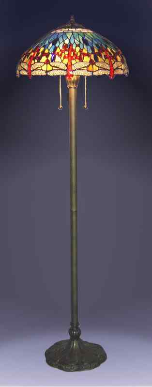 T18275TGRA/202 - handcrafted Tiffany stained glass lamp