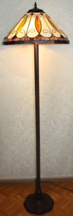 TF7041/18FLR - handcrafted Tiffany stained glass lamp