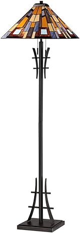 V3461 - handcrafted Tiffany stained glass lamp