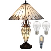 7568 - handcrafted Tiffany stained glass lamp