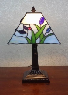 Tiffany Table Lamp - AM017TL08 - handcrafted Tiffany stained glass lamp