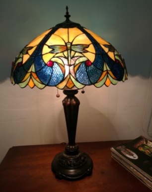 Tiffany Table Lamp - DY08023 - handcrafted Tiffany stained glass lamp