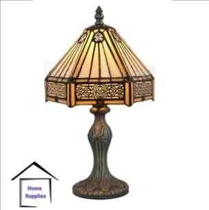 G085100 - handcrafted Tiffany stained glass lamp