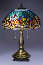 T16275A - handcrafted Tiffany stained glass lamp