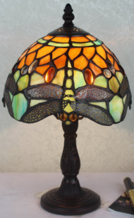 TP1P2/8Y - handcrafted Tiffany stained glass lamp