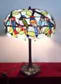 W7860 - handcrafted Tiffany stained glass lamp