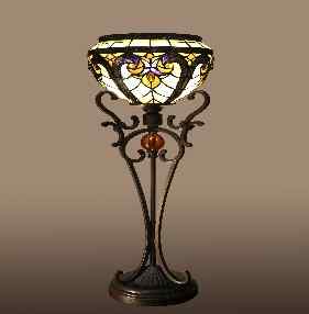 WC093586/DF1602 - handcrafted Tiffany stained glass lamp