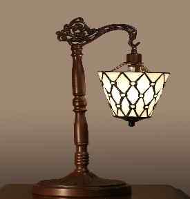 WSC063639/DF1705 - handcrafted Tiffany stained glass lamp