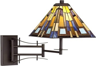 2K018 - handcrafted Tiffany stained glass lamp