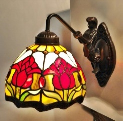 Tiffany Wall Lamp - AM111WL08 - handcrafted Tiffany stained glass lamp