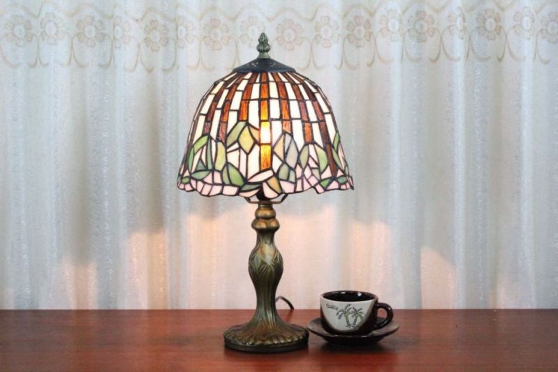 Tiffany 10 Inch Table Lamp - DETAIL_27388928_283832_3319876 - handcrafted Tiffany stained glass lamp