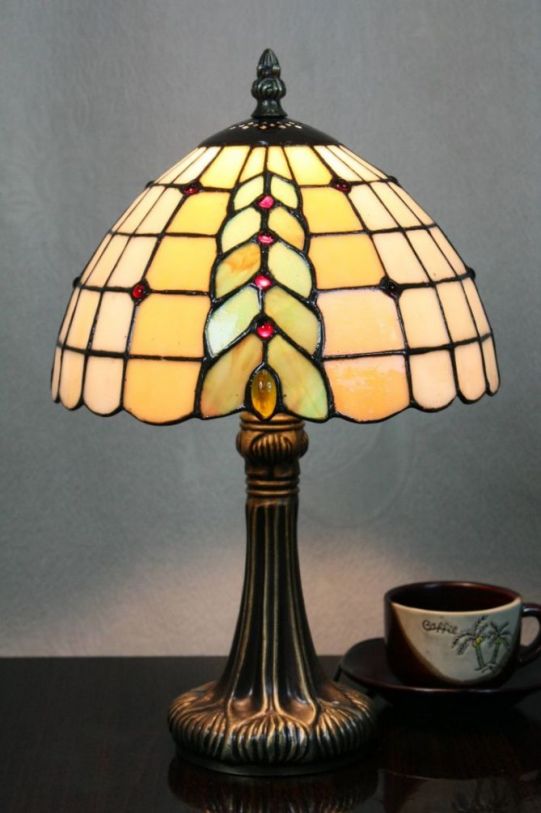 Tiffany 10 Inch Table Lamp - DETAIL_27388928_283832_3319893 - handcrafted Tiffany stained glass lamp