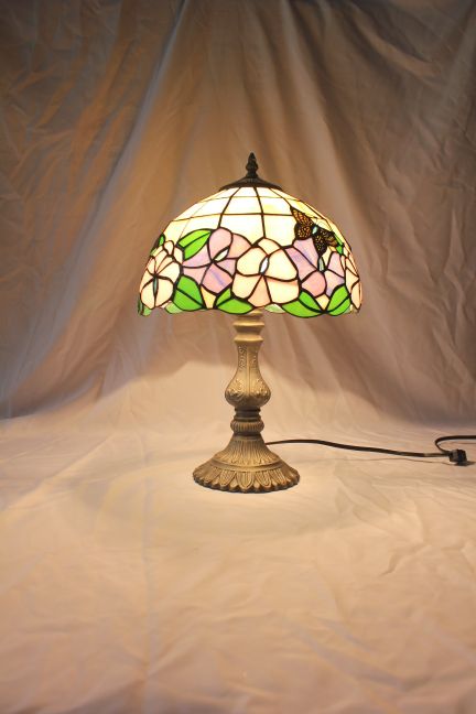 Tiffany 10 Inch Table Lamp - DETAIL_27388928_283832_3319889 - handcrafted Tiffany stained glass lamp