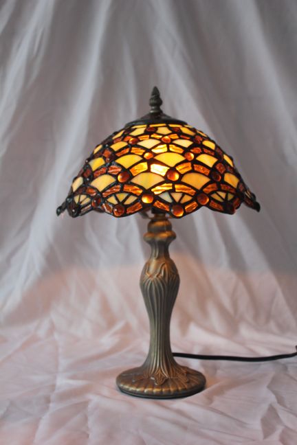 Tiffany 10 Inch Table Lamp - DETAIL_27388928_283832_3319894 - handcrafted Tiffany stained glass lamp