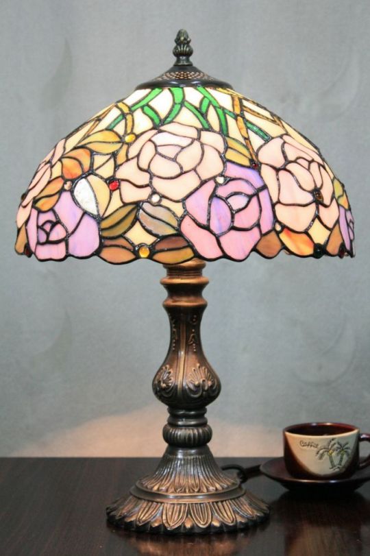 Tiffany 12 Inch Table Lamp 2 - DETAIL_27388928_283834_3319996 - handcrafted Tiffany stained glass lamp