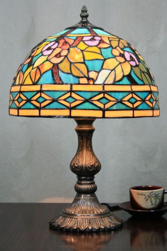 Tiffany 12 Inch Table Lamp 2 - DETAIL_27388928_283834_3320008 - handcrafted Tiffany stained glass lamp