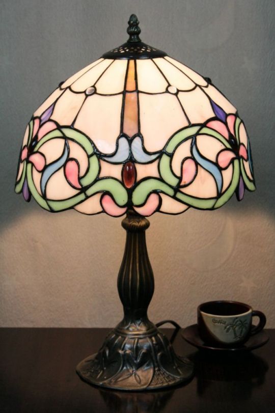 Tiffany 12 Inch Table Lamp 2 - DETAIL_27388928_283834_3320016 - handcrafted Tiffany stained glass lamp