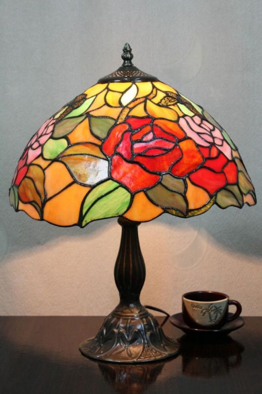 Tiffany 12 Inch Table Lamp 2 - DETAIL_27388928_283834_3320014 - handcrafted Tiffany stained glass lamp