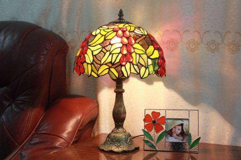 Tiffany 12 Inch Table Lamp 2 - TATD120134 - handcrafted Tiffany stained glass lamp