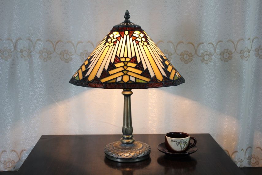 Tiffany 12 Inch Table Lamp 2 - DETAIL_27388928_283834_3320032 - handcrafted Tiffany stained glass lamp