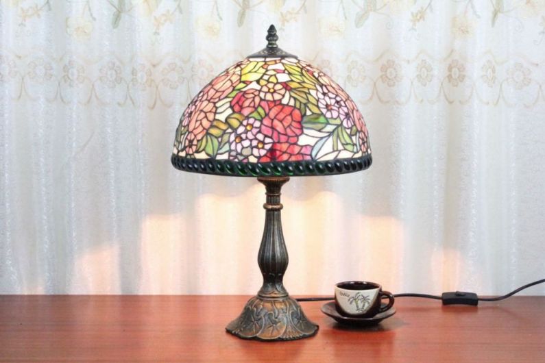 Tiffany 12 Inch Table Lamp 3 - TATD120201 - handcrafted Tiffany stained glass lamp