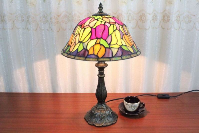 Tiffany 12 Inch Table Lamp 3 - TATD120202 - handcrafted Tiffany stained glass lamp