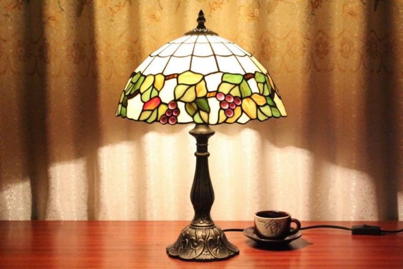 Tiffany 12 Inch Table Lamp 3 - TATD120205 - handcrafted Tiffany stained glass lamp