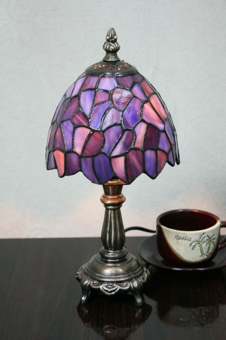 Tiffany 5 Inch Table Lamp - DETAIL_27388928_283826_3319645 - handcrafted Tiffany stained glass lamp