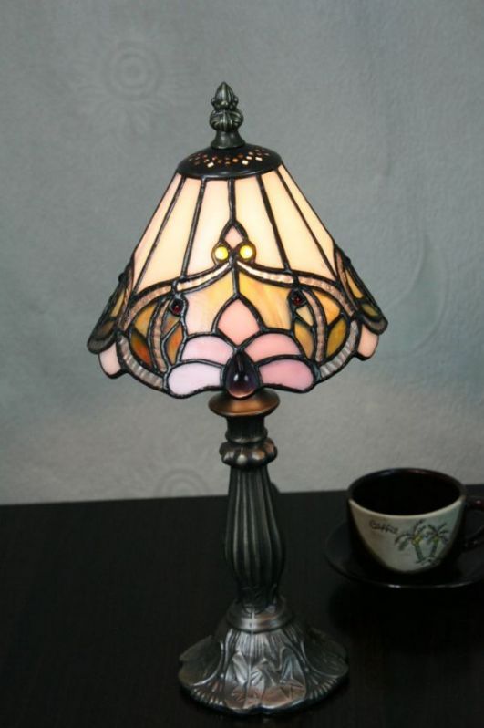 Tiffany 6 Inch Table Lamp - DETAIL_27388928_283828_3319673 - handcrafted Tiffany stained glass lamp