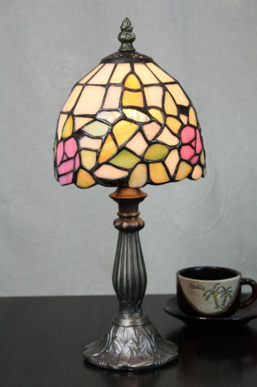 Tiffany 6 Inch Table Lamp - DETAIL_27388928_283828_3319676 - handcrafted Tiffany stained glass lamp