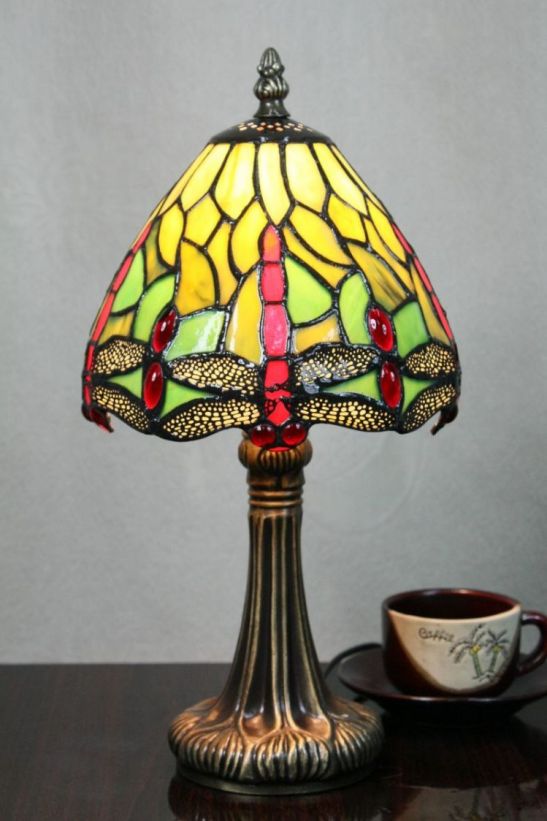 Tiffany 7 Inch Table Lamp - DETAIL_27388928_283829_3319693 - handcrafted Tiffany stained glass lamp