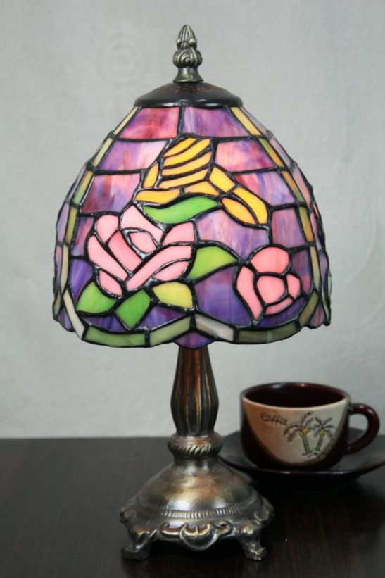 Tiffany 7 Inch Table Lamp - DETAIL_27388928_283829_3319699 - handcrafted Tiffany stained glass lamp
