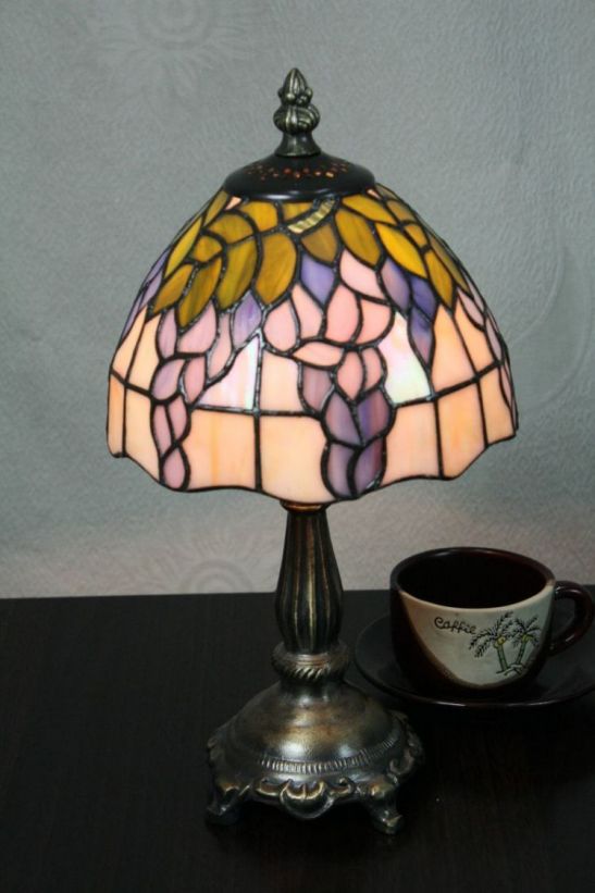 Tiffany 7 Inch Table Lamp - DETAIL_27388928_283829_3319700 - handcrafted Tiffany stained glass lamp