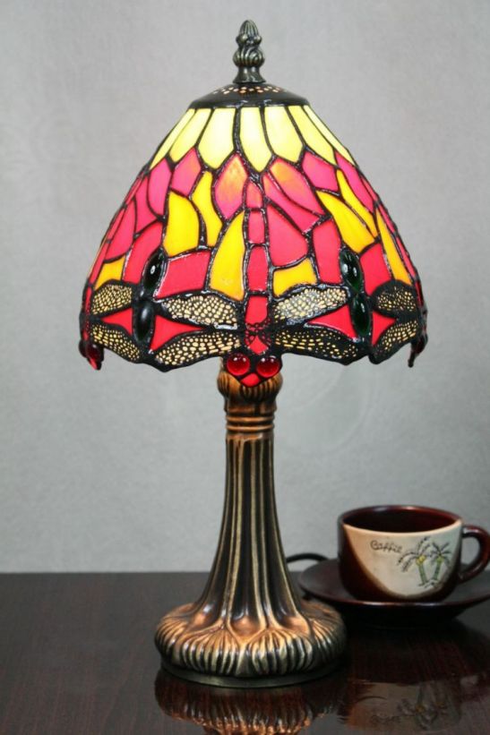 Tiffany 7 Inch Table Lamp - DETAIL_27388928_283829_3319694 - handcrafted Tiffany stained glass lamp