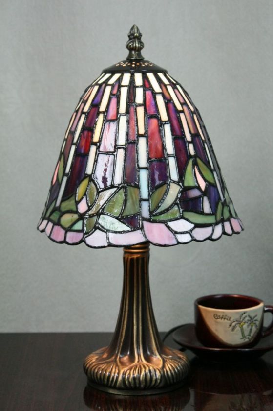 Tiffany 8 Inch 1 Table Lamp - DETAIL_27388928_283830_3319719 - handcrafted Tiffany stained glass lamp