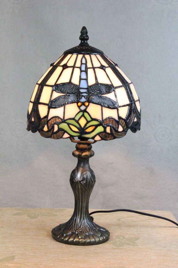 Tiffany 8 Inch 1 Table Lamp - DETAIL_27388928_283830_3319722 - handcrafted Tiffany stained glass lamp