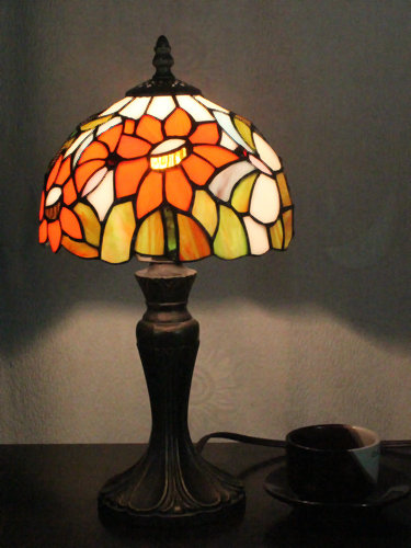 Tiffany 8 Inch 1 Table Lamp - DETAIL_27388928_283830_3319721 - handcrafted Tiffany stained glass lamp