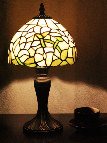 Tiffany 8 Inch 1 Table Lamp - DETAIL_27388928_283830_3319734 - handcrafted Tiffany stained glass lamp