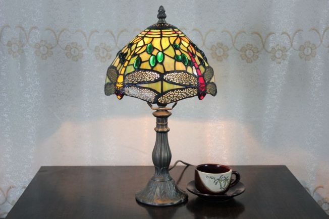 Tiffany 8 Inch 1 Table Lamp - DETAIL_27388928_283830_3319746 - handcrafted Tiffany stained glass lamp