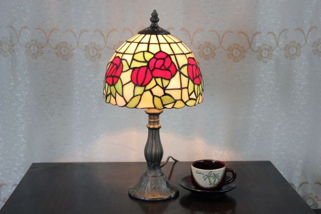 Tiffany 8 Inch 1 Table Lamp - DETAIL_27388928_283830_3319747 - handcrafted Tiffany stained glass lamp