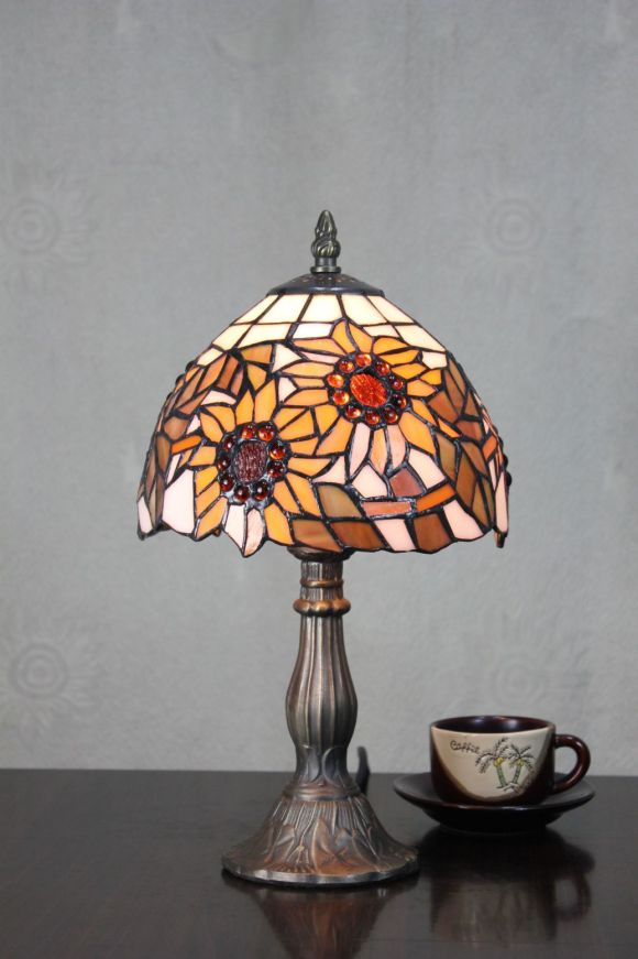 Tiffany 8 Inch 1 Table Lamp - DETAIL_27388928_283830_3319753 - handcrafted Tiffany stained glass lamp