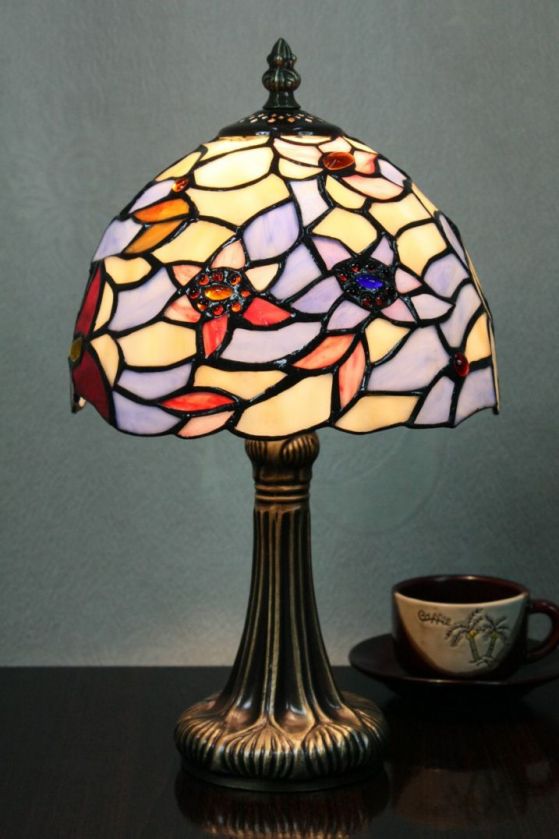 Tiffany 8 Inch 1 Table Lamp - DETAIL_27388928_283830_3319714 - handcrafted Tiffany stained glass lamp