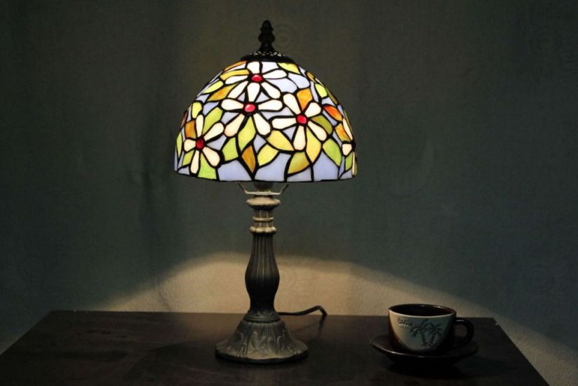 Tiffany 8 Inch 1 Table Lamp - DETAIL_27388928_283830_3319765 - handcrafted Tiffany stained glass lamp