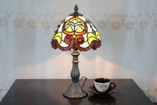 Tiffany 8 Inch 1 Table Lamp - DETAIL_27388928_283830_3319781 - handcrafted Tiffany stained glass lamp