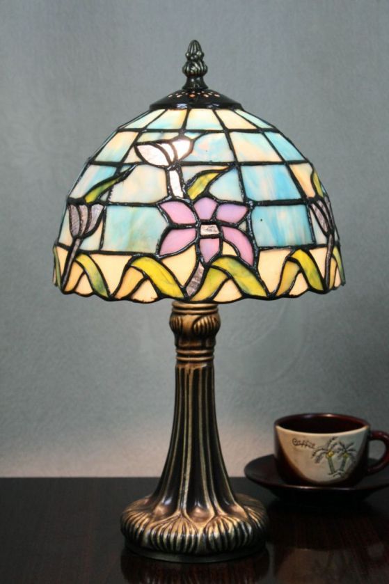 Tiffany 8 Inch 1 Table Lamp - DETAIL_27388928_283830_3319786 - handcrafted Tiffany stained glass lamp