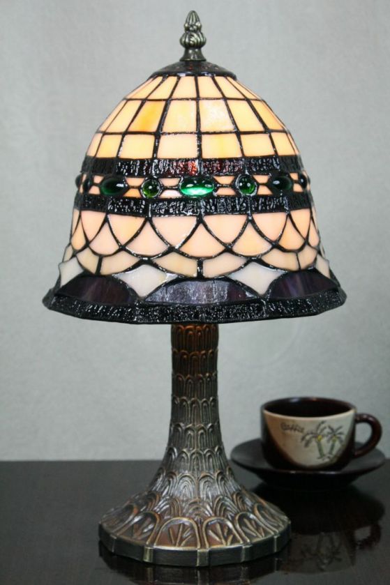 Tiffany 8 Inch 1 Table Lamp - DETAIL_27388928_283830_3319790 - handcrafted Tiffany stained glass lamp