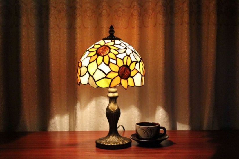 Tiffany 8 Inch 2 Table Lamp - DETAIL_27388928_283831_3319818 - handcrafted Tiffany stained glass lamp